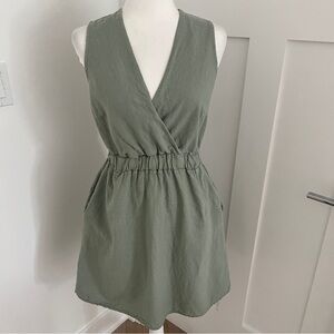 Francesca Bettini ITALY 100% Linen Sage Green Dress Sz S *Z2